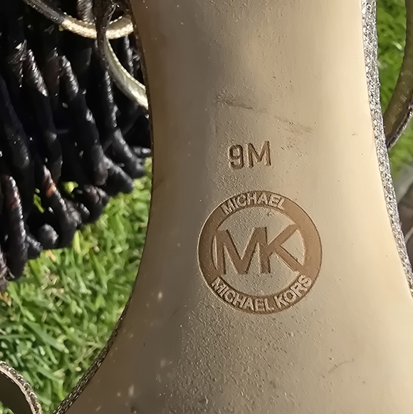 Michael Kors Gold Glitter Heels - Picture 11 of 16